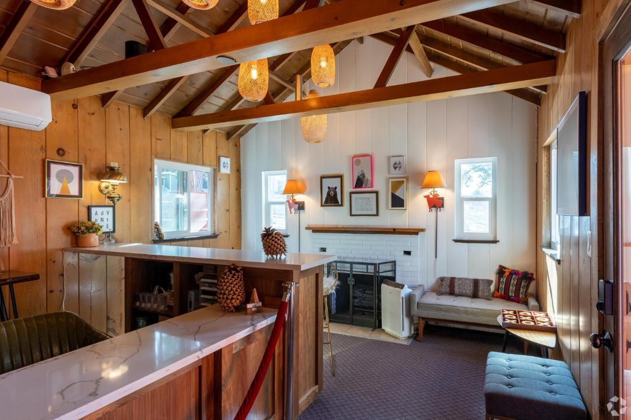 Grand Pine Cabins Wrightwood Εξωτερικό φωτογραφία